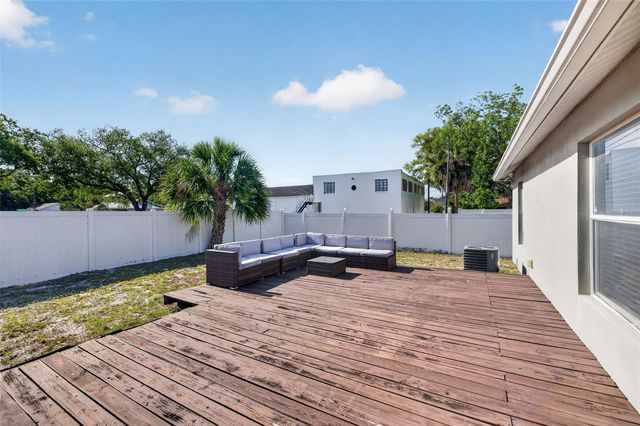 5801 N MIAMI PLACE, Tampa, FL 33604