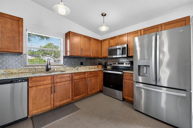 5801 N MIAMI PLACE, Tampa, FL 33604