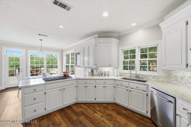 103 Woodlands Green Drive, Brandon, MS 39047