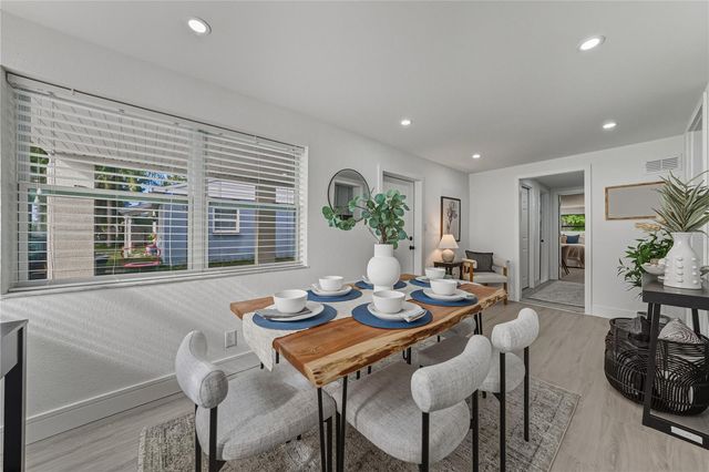 4105 W BAY VILLA AVENUE, Tampa, FL 33611