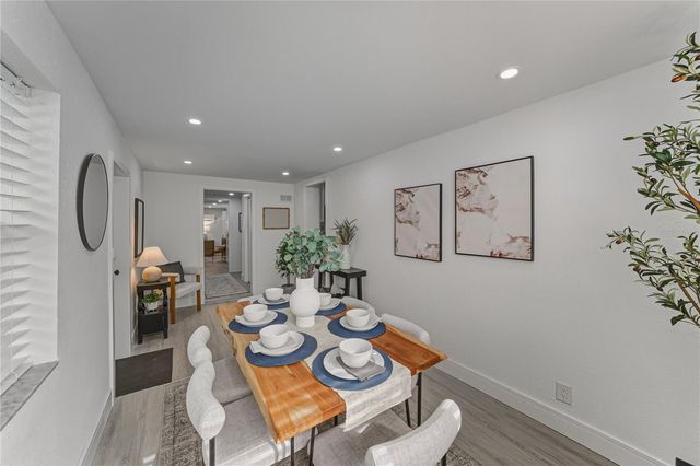 4105 W BAY VILLA AVENUE, Tampa, FL 33611