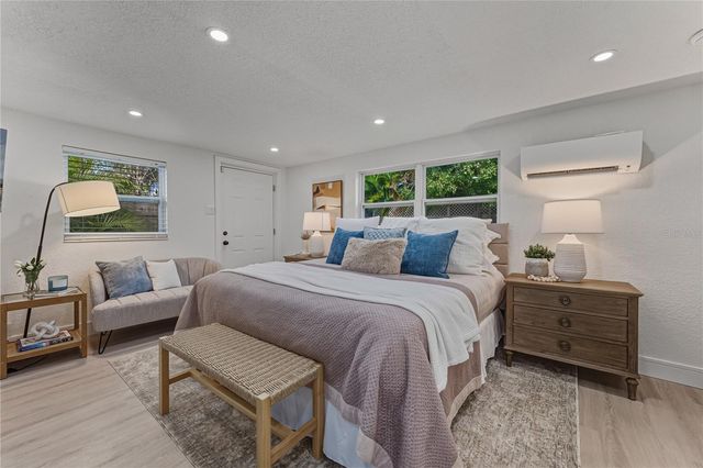 4105 W BAY VILLA AVENUE, Tampa, FL 33611