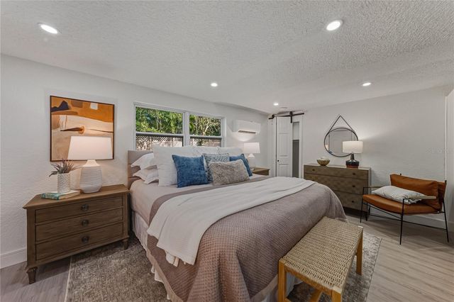 4105 W BAY VILLA AVENUE, Tampa, FL 33611