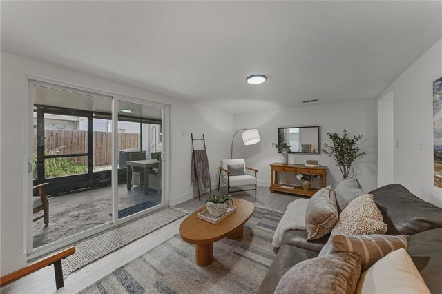 4105 W BAY VILLA AVENUE, Tampa, FL 33611