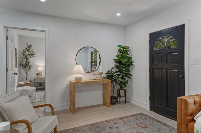 4105 W BAY VILLA AVENUE, Tampa, FL 33611