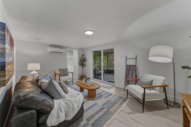 4105 W BAY VILLA AVENUE, Tampa, FL 33611