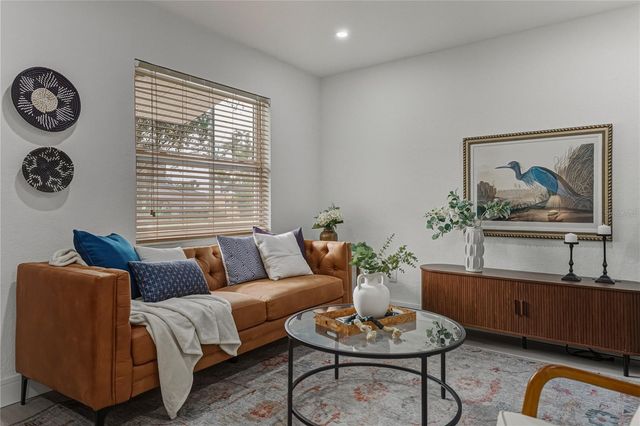 4105 W BAY VILLA AVENUE, Tampa, FL 33611