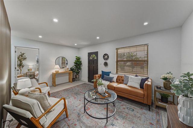 4105 W BAY VILLA AVENUE, Tampa, FL 33611