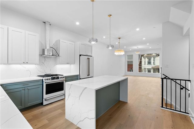 256 44th Street, Lawrenceville, PA 15201