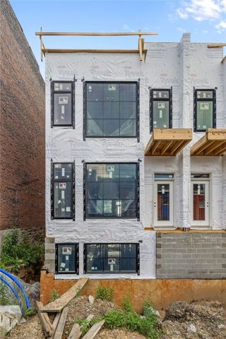 256 44th Street, Lawrenceville, PA 15201