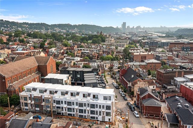 256 44th Street, Lawrenceville, PA 15201