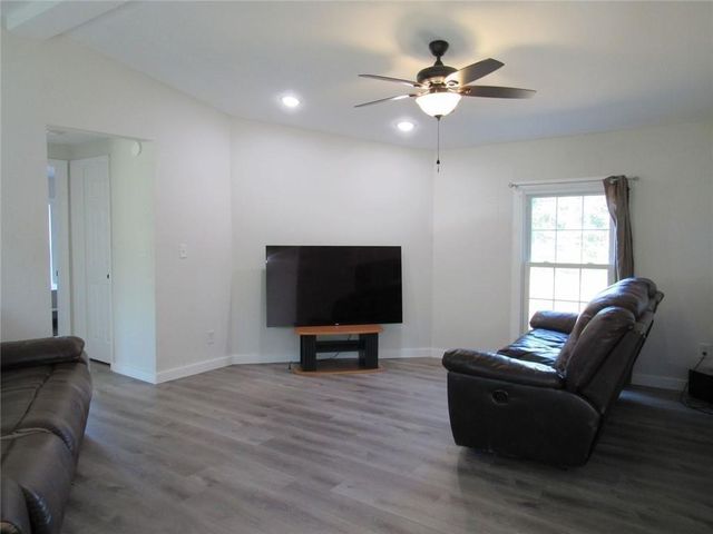 1460 S Hwy 100, Bowdon, GA 30108