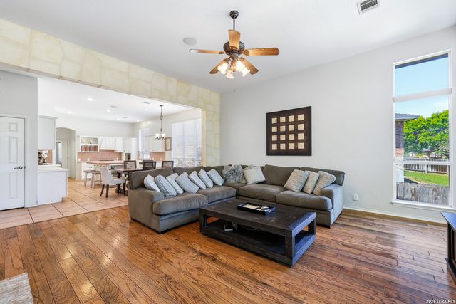 726 Treaty Oak, San Antonio, TX 78258