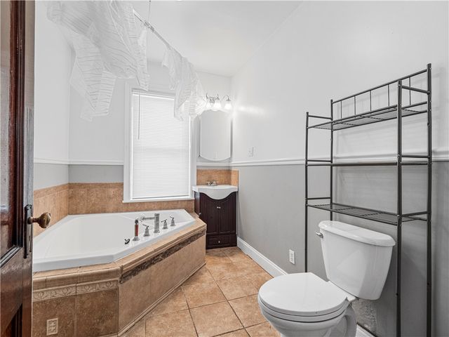 2501 2nd Ave, Koppel, PA 16136