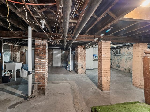 2501 2nd Ave, Koppel, PA 16136