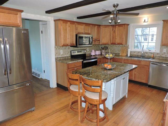 310 W CLARK STREET, Unity, WI 54488