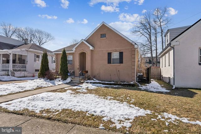 206 S MAPLE AVE, Maple Shade, NJ 08052