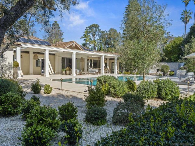 1009 Solymar Drive, La Jolla, CA 92037