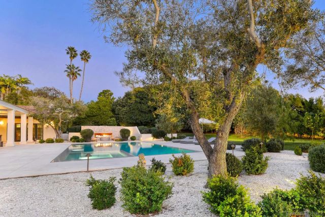 1009 Solymar Drive, La Jolla, CA 92037