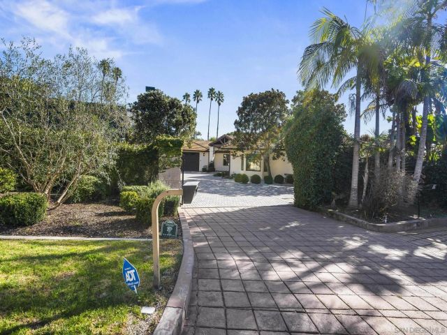 1009 Solymar Drive, La Jolla, CA 92037