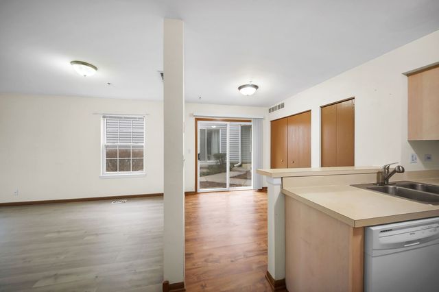 1429 Orleans Drive 1429, Mundelein, IL 60060