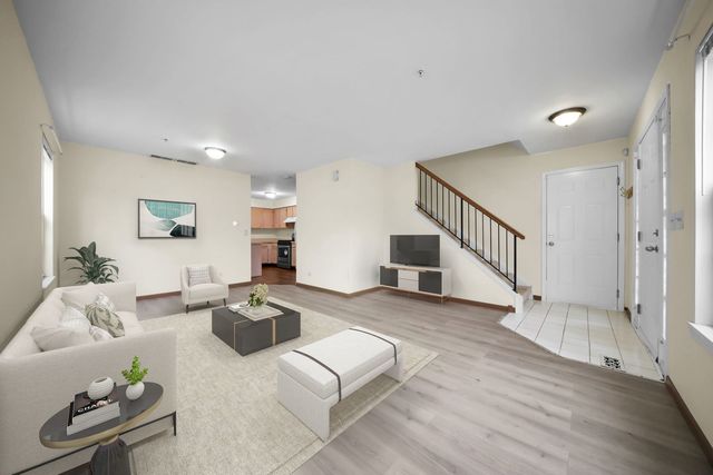 1429 Orleans Drive 1429, Mundelein, IL 60060