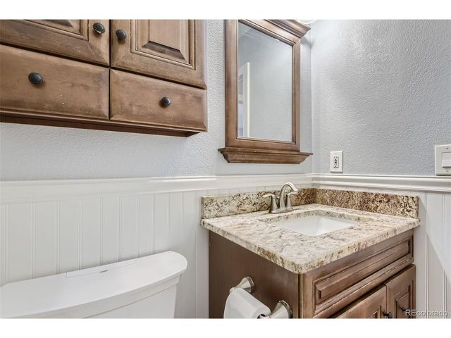 18938 E Utah Cir, Aurora, CO 80017