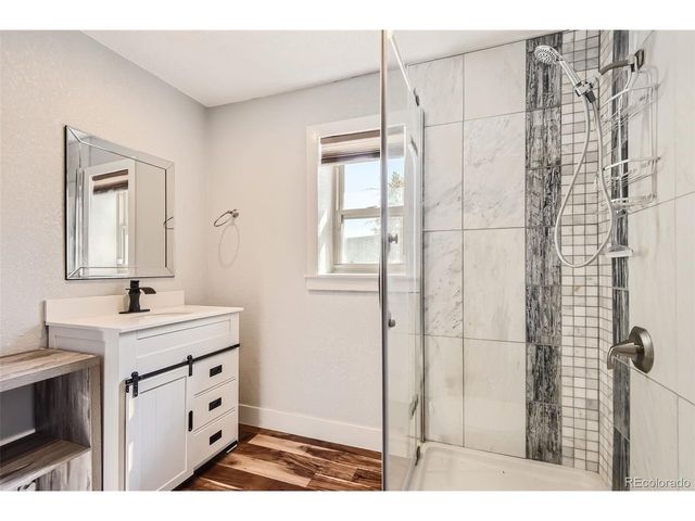 18938 E Utah Cir, Aurora, CO 80017