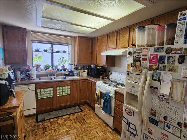 4037 Pelham Court, Las Vegas, NV 89110