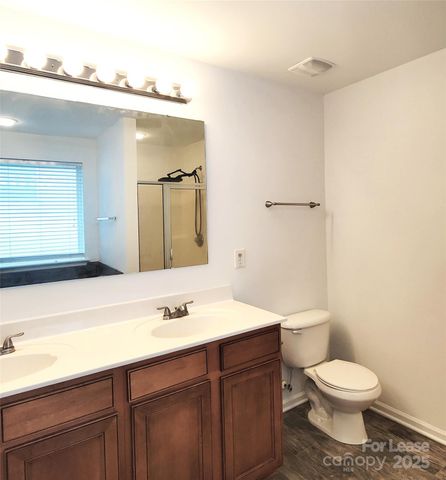 509 Wrayhill Drive, Charlotte, NC 28262