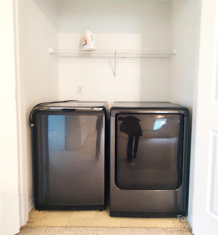 509 Wrayhill Drive, Charlotte, NC 28262