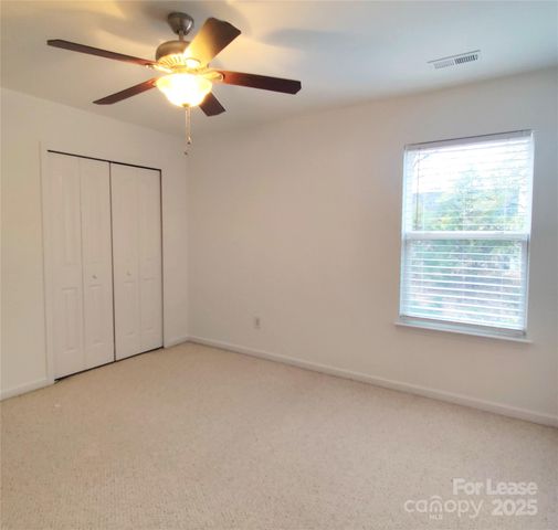 509 Wrayhill Drive, Charlotte, NC 28262