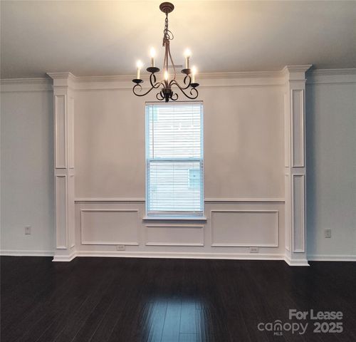 509 Wrayhill Drive, Charlotte, NC 28262