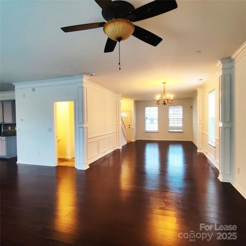 509 Wrayhill Drive, Charlotte, NC 28262