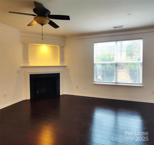 509 Wrayhill Drive, Charlotte, NC 28262