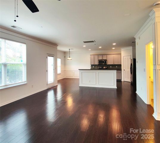 509 Wrayhill Drive, Charlotte, NC 28262