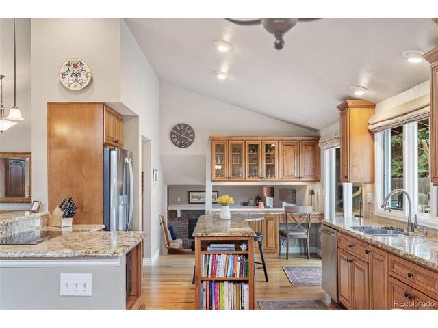 6330 S Newport Ct, Centennial, CO 80111