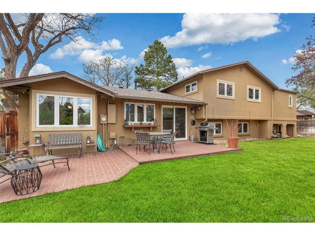 6330 S Newport Ct, Centennial, CO 80111