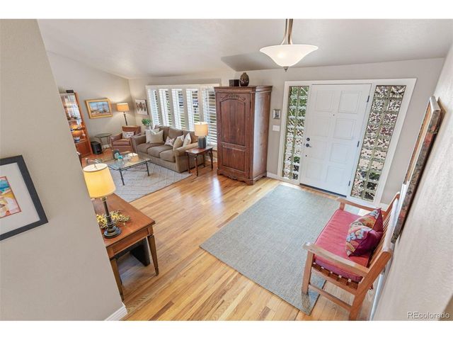 6330 S Newport Ct, Centennial, CO 80111