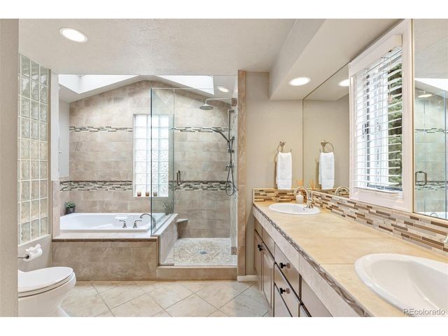 6330 S Newport Ct, Centennial, CO 80111