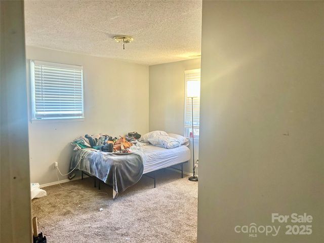 302 Ponderosa Road, Stanley, NC 28164