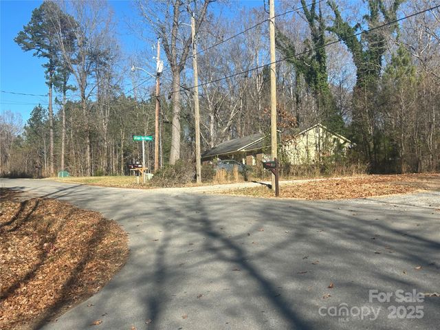 302 Ponderosa Road, Stanley, NC 28164