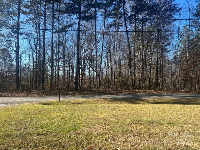 302 Ponderosa Road, Stanley, NC 28164