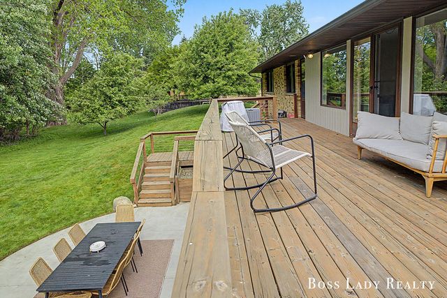 3729 Omaha Drive SW, Grandville, MI 49418