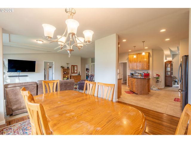 13611 S NEW ERA Rd, Oregon City, OR 97045