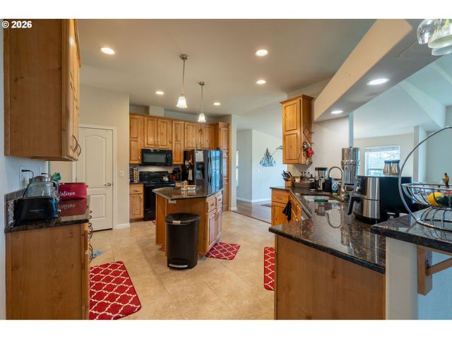 13611 S NEW ERA Rd, Oregon City, OR 97045