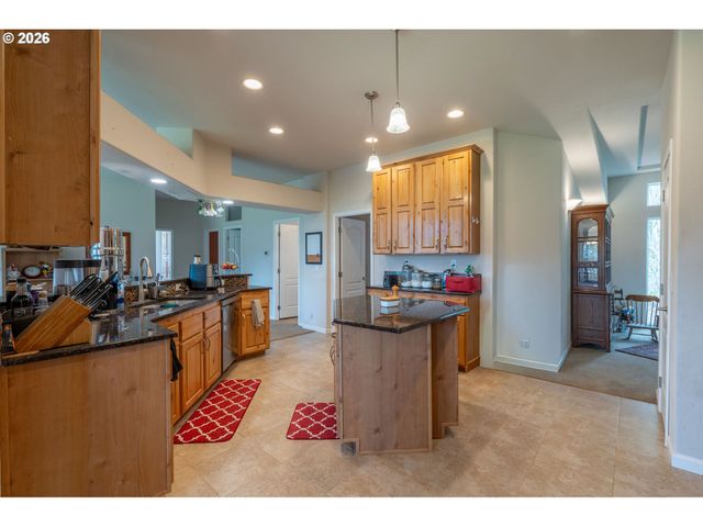 13611 S NEW ERA Rd, Oregon City, OR 97045