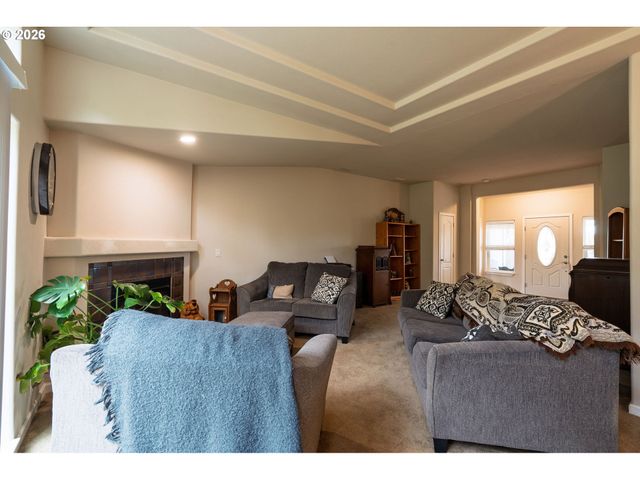 13611 S NEW ERA Rd, Oregon City, OR 97045