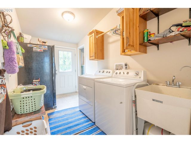 13611 S NEW ERA Rd, Oregon City, OR 97045