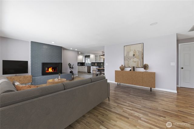 672 SE 4th Avenue, Oak Harbor, WA 98277